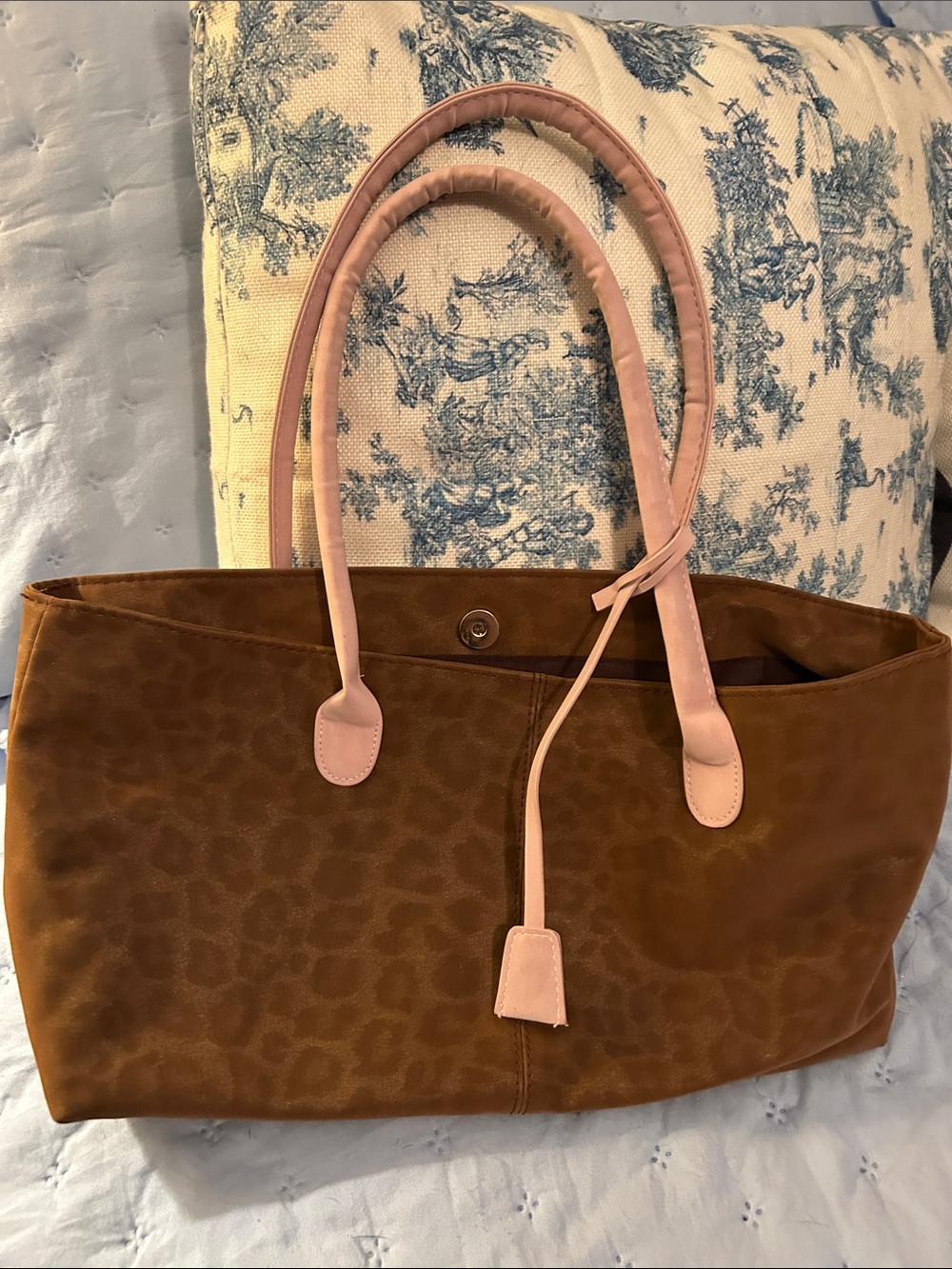 Women’s Brown Leopard-Pattern Tote with Pink Handles